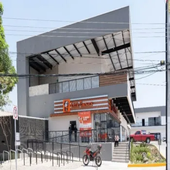 Local En Renta,Arenales Tapatíos,Prolongación Mariano Otero 1518 204, Zapopan, Jalisco 45230,1 Baño,Prolongación Mariano Otero,2,ps9VMX4