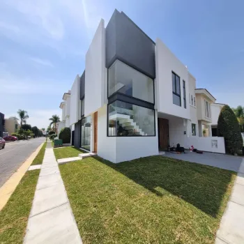 Casa En Venta,Jardín Real,Jardin de los cerezos 149, Zapopan, Jalisco 45136, 4 Habitaciones,5 Baños,Jardin de los cerezos,3,pqsmGrJ