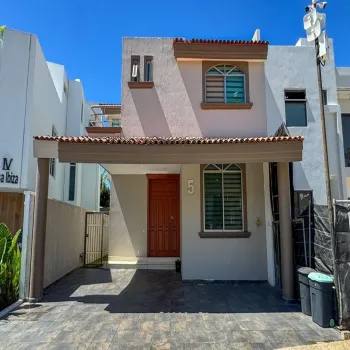 Casa En Venta,Fraccionamiento La Rioja,Avenida Adolfo López Mateos Sur 5555, Tlajomulco de Zúñiga, Jalisco 45645, 3 Habitaciones,5 Baños,Avenida Adolfo López Mateos Sur,1,pi7aPt3