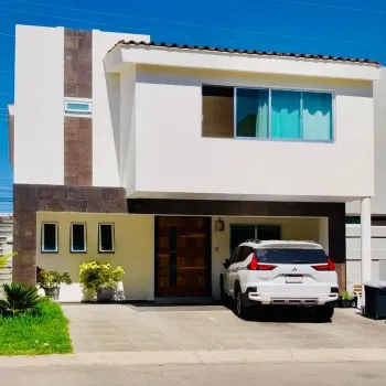 Casa En Venta,La Tijera,Calle Boulevard Prolongación Mariano Otero 1519 3, Tlajomulco de Zúñiga, Jalisco 45645, 3 Habitaciones,2 Baños,Calle Boulevard Prolongación Mariano Otero,2,piWY0K3