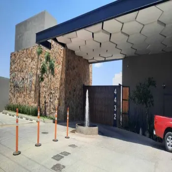 Casa En Venta,La mojonera,Avenida General Ramón Corona 4432, Zapopan, Jalisco 45134, 3 Habitaciones,4 Baños,Avenida General Ramón Corona,1,p8fejNm