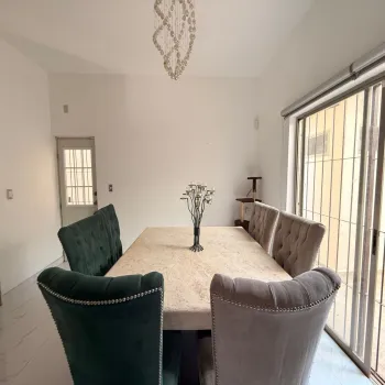 Casa En Venta,Villa California,Paseo de la reina 1, Tlajomulco de Zúñiga, Jalisco 45645, 5 Habitaciones,4 Baños,Paseo de la reina,2,pN8ZWi2