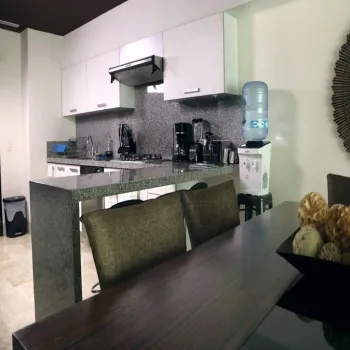 Departamento En Venta,Zona Hotelera Norte,Av. Francisco Medina Ascencio 2870, Puerto Vallarta, Jalisco 48333, 2 Habitaciones,2 Baños,Av. Francisco Medina Ascencio ,4,pQpblQL