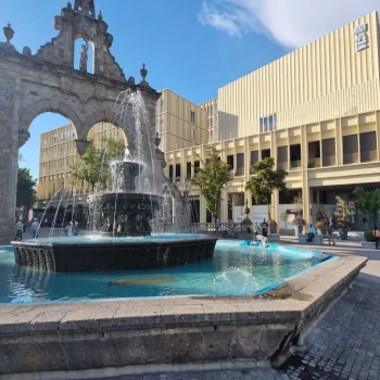 Departamento En Renta,Cabecera Municipal,Avenida Hidalgo 352, Zapopan, Jalisco 45160, 2 Habitaciones,2 Baños,Avenida Hidalgo,1,pjKXkTP