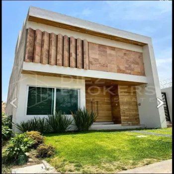 Casa En Venta,Centro,Senderos de Monte Verde 0 0, Tlajomulco de Zúñiga, Jalisco 45640, 3 Habitaciones,4 Baños,Senderos de Monte Verde,1,pS9oXeL