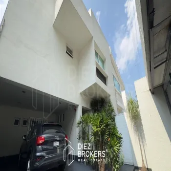 Casa En Venta,Camino Real,Santa Teresa de Jesus 620, Zapopan, Jalisco 45040, 3 Habitaciones,3 Baños,Santa Teresa de Jesus,2,pKgFzqc