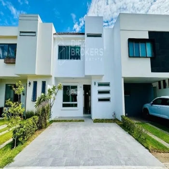 Casa En Venta,Solares,Paseo de las estrella 1177, Zapopan, Jalisco 45019, 4 Habitaciones,3 Baños,Paseo de las estrella ,2,pafT82t