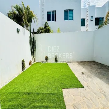 Casa En Venta,Solares,Paseo de las estrella 1177, Zapopan, Jalisco 45019, 4 Habitaciones,3 Baños,Paseo de las estrella ,2,pafT82t