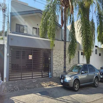 Casa En Venta,El Retiro,Calle Monte de las Ánimas 720, Guadalajara, Jalisco 44280, 5 Habitaciones,4 Baños,Calle Monte de las Ánimas,3,pTXLNGt