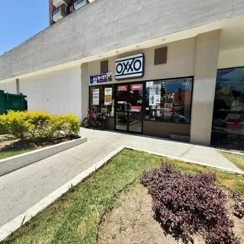 Local En Venta,Arcos Vallarta,Calle Manuel López Cotilla 2128, Guadalajara, Jalisco 44130,1 Baño,Calle Manuel López Cotilla,1,pZ0e1eg