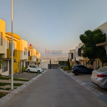 Casa En Venta,Las Terrazas Residencial ,VISTA DEL MAR 750 12, San Pedro Tlaquepaque, Jalisco 45599, 3 Habitaciones,2 Baños,VISTA DEL MAR ,1,pB0P4Le