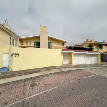 Casa En Venta,Bugambilias,Circuito de las Flores Norte 2314, Zapopan, Jalisco 45239, 5 Habitaciones,5 Baños,Circuito de las Flores Norte,2,pdfmHJq