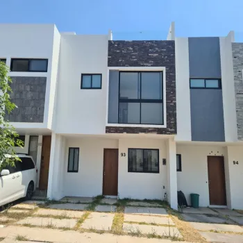 Casa En Venta,San Agustín,Avenida Adamar S/N, Tlajomulco de Zúñiga, Jalisco 45645, 3 Habitaciones,2 Baños,Avenida Adamar,2,pWudROx
