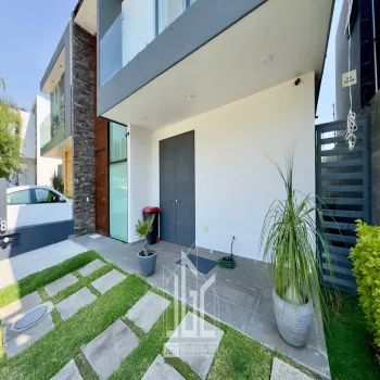 Casa En Venta,Valle Imperial,Jardines del Palacio Real 1948, Zapopan, Jalisco 45134, 3 Habitaciones,2 Baños,Jardines del Palacio Real,2,pwhd2LH