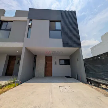 Casa En Venta,Bosques de Santa Anita,Bosques de Santa Anita 2377 170, Tlajomulco de Zúñiga, Jalisco 45645, 3 Habitaciones,2 Baños,Bosques de Santa Anita,1,prUhZl7