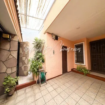 Casa En Venta,Loma Bonita,Avenida Conchita 3024, Zapopan, Jalisco 45088, 3 Habitaciones,3 Baños,Avenida Conchita,1,p26twLF
