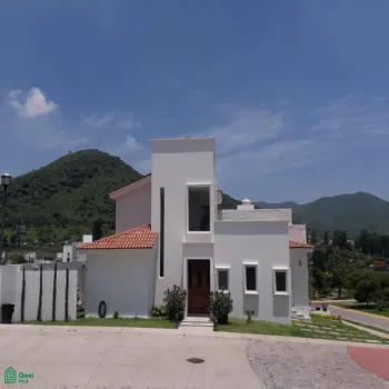 En Venta,Senderos de Monte Verde,Blvd. Senderos de Monte Verde 140-104, Tlajomulco de Zuniga, Jalisco 45646, 2 Habitaciones,3 Baños,Blvd. Senderos de Monte Verde,3,MX24393045