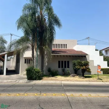 En Venta,Club de Golf Santa Anita,Paseo Santa Anita 568, Tlajomulco de Zuniga, Jalisco 45645, 3 Habitaciones,3 Baños,Paseo Santa Anita,2,MX24426907