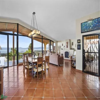 En Venta,San Nicolás de Ibarra,Calle Alta Vista 67, Chapala, Jalisco 45940, 3 Habitaciones,2 Baños,Calle Alta Vista,MX24734997