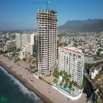 En Venta,Zona Hotelera Norte,ZONA HOTELERA CONDO Unit 110, Puerto Vallarta, Jalisco 48333, 1 Cuarto,1 Baño,ZONA HOTELERA CONDO,MX24751449