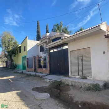 En Venta,Santa Lucia,Arista 1650, Zapopan, Jalisco 45200, 4 Habitaciones,2 Baños,Arista,2,MX24783936