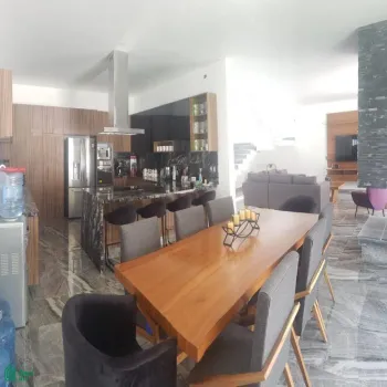 En Venta,La Venta Del Astillero,Fraccionamiento diana sn, Zapopan, Jalisco 45221, 4 Habitaciones,4 Baños,Fraccionamiento diana,2,MX24858148