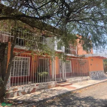 En Venta,Zapote Del Valle,revolucion presa 302, Tlajomulco de Zuniga, Jalisco 45672, 3 Habitaciones,4 Baños,revolucion presa,2,MX24859072