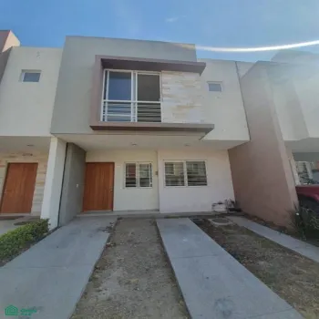 En Venta,Parques del Bosque,Calle del Bosque 357, Tlaquepaque, Jalisco 45609, 3 Habitaciones,2 Baños,Calle del Bosque,2,MX25626810