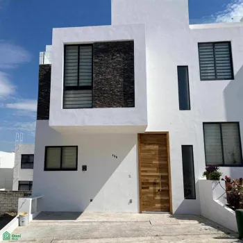En Venta,Senderos de Monte Verde,Senderos de los Huertos ., Tlajomulco de Zuniga, Jalisco 45646, 4 Habitaciones,3 Baños,Senderos de los Huertos,2,MX25453874