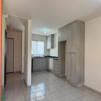 En Venta,Vista Sur Residencial,Vista Oriente 1274, Tlajomulco de Zuniga, Jalisco 45640, 3 Habitaciones,2 Baños,Vista Oriente,2,MX25901912