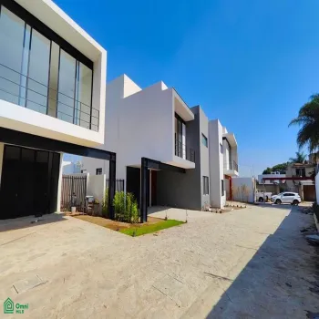 En Venta,Los Pinos Campestre,privada lorenzo barcelata 7302, Zapopan, Jalisco 45239, 4 Habitaciones,3 Baños,privada lorenzo barcelata,3,MX25914584