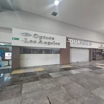 Local En Venta,Bosques de La Victoria,Avenida Paseo de la Arboleda 2500, Guadalajara, Jalisco 44530,Avenida Paseo de la Arboleda,1,pPePsOW