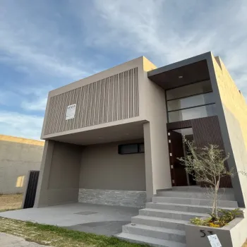 Casa En Venta,Avenida Punto Sur 6259, Tlajomulco de Zúñiga, Jalisco 45645, 5 Habitaciones,5 Baños,Avenida Punto Sur,3,p4sVu27
