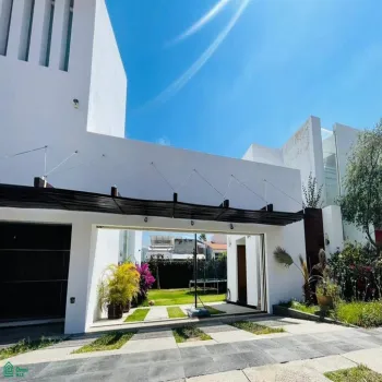 Casa En Renta,Bosques Santa Anita,Cañada del Tigre 7, Tlajomulco de Zuniga, Jalisco 45645, 3 Habitaciones,4 Baños,Cañada del Tigre,3,MX25940806