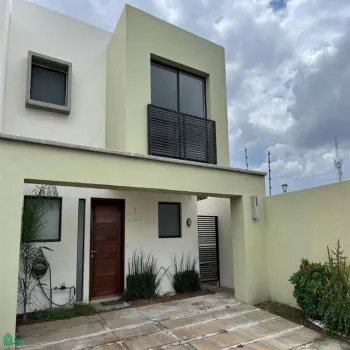 En Venta,Adamar,Av. Adamar 548 - 7, Tlajomulco de Zuniga, Jalisco 45646, 3 Habitaciones,2 Baños,Av. Adamar,2,MX25960884