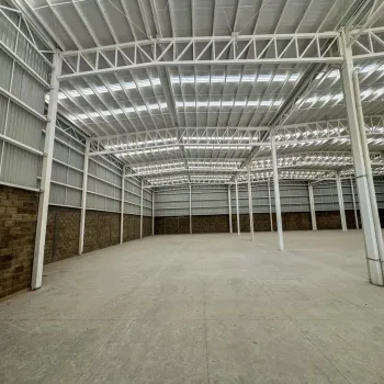 Industrial En Renta,Calle Jilgueros 1293, Zapopan, Jalisco 45134,4 Baños,Calle Jilgueros,1,pPlxibA
