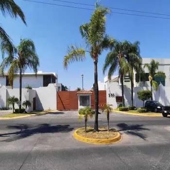 Casa En Venta,Bugambilias,Avenida Lorenzo Barcelata 510 17, Zapopan, Jalisco 45237, 4 Habitaciones,5 Baños,Avenida Lorenzo Barcelata,1,pL9oID4