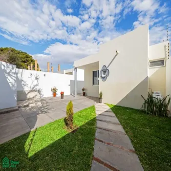 Casa En Venta,San Nicolás de Ibarra,Calle Zalate 12, Chapala, Jalisco 45940, 2 Habitaciones,2 Baños,Calle Zalate,1,MX25964937