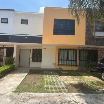 Casa En Venta,Parques del Bosque,Avenida Primavera 2772 5, San Pedro Tlaquepaque, Jalisco 45609, 4 Habitaciones,3 Baños,Avenida Primavera,1,pLmMAdj