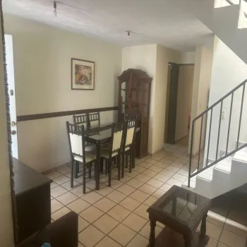 Casa En Venta,Parques del Bosque,Avenida Primavera 2772 5, San Pedro Tlaquepaque, Jalisco 45609, 4 Habitaciones,3 Baños,Avenida Primavera,1,pLmMAdj