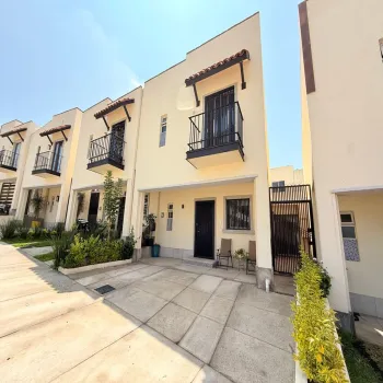 Casa En Venta,Boulevard Alta California 1201, Tlajomulco de Zúñiga, Jalisco 45650, 4 Habitaciones,3 Baños,Boulevard Alta California,2,p8YlHgU