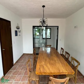 Casa En Venta,Chapala Centro,AV LA ESTACION 94 INTERIOR 2, Chapala, Jalisco 45900, 3 Habitaciones,3 Baños,AV LA ESTACION,2,MX25968532