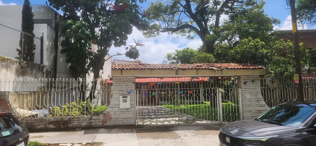 Chapalita Sur Avenida Cubilete 9 Habitaciones