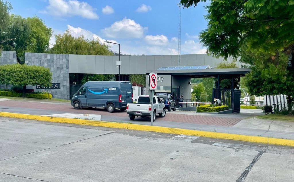 Los Robles Av Paseo de Los Robles Norte
