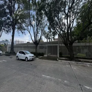 Casa En Venta,Chapalita Oriente,Santa Rita 1095, Zapopan, Jalisco 45040, 4 Habitaciones,3 Baños,Santa Rita,1,pAnjAdL