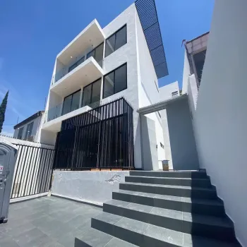 Departamento En Venta,Fracc Juan Manuel Vallarta,Avenida Inglaterra 000, Zapopan, Jalisco 45120, 1 Cuarto,1 Baño, Avenida Inglaterra,1,pjnjVuX