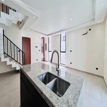 Casa En Renta,Zapopan,Parques Vallarta Zapopan 00, Zapopan, Jalisco 45134, 5 Habitaciones,5 Baños,Parques Vallarta Zapopan ,1,p8ARVyt