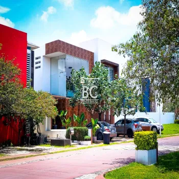 Casa En Venta,Los Gavilanes,Quintanar de la Rioja S/N 232, Tlajomulco de Zúñiga, Jalisco 45645, 5 Habitaciones,5 Baños,Quintanar de la Rioja,1,pOpN9kc