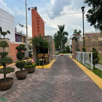 Casa En Venta,Parques del Bosque,AV. AGRICOLA 2882, Tlaquepaque, Jalisco 45609, 4 Habitaciones,3 Baños,AV. AGRICOLA,2,MX25704167