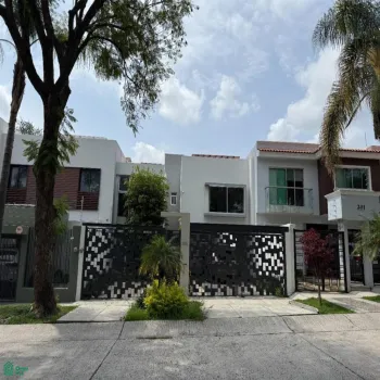 Casa En Venta,Bugambilias,Av. de las Magnolias 191, Zapopan, Jalisco 45238, 4 Habitaciones,4 Baños,Av. de las Magnolias,2,MX25987525